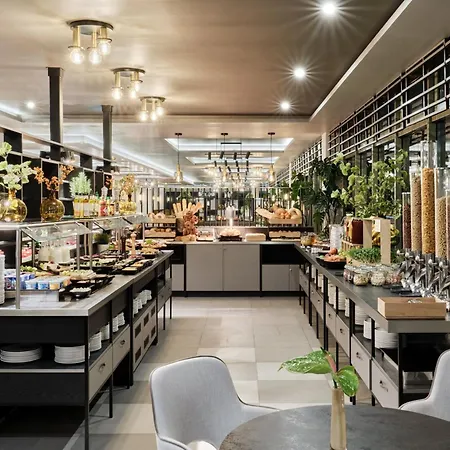 레오나르도 로열 4*