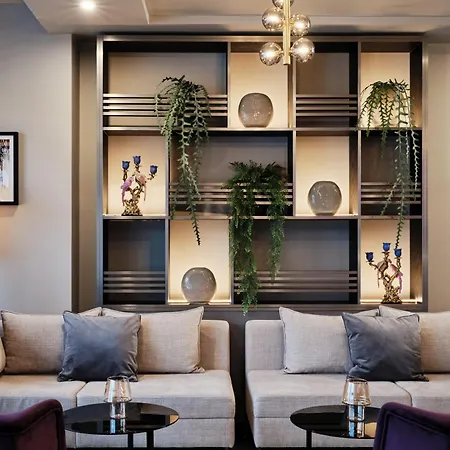 호텔 레오나르도 로열