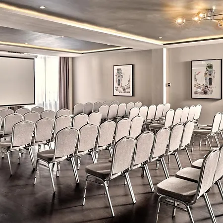 레오나르도 로열