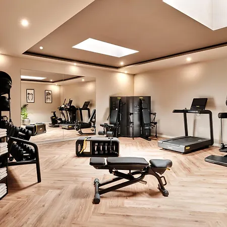 레오나르도 로열 바르샤바