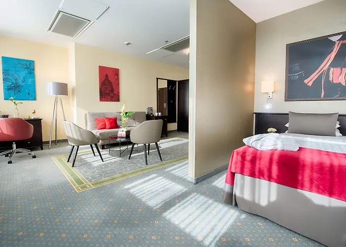 Leonardo Royal 4* ורשה