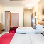 레오나르도 로열 4*