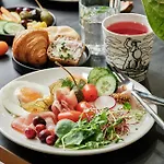 レオナルド ロイヤル 4*