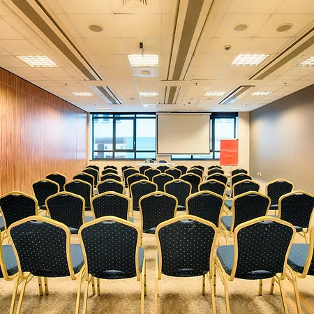 레오나르도 로열 호텔 4*