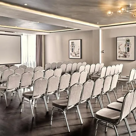 Leonardo Royal 4* Βαρσοβία