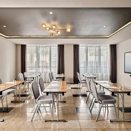 Hotel Leonardo Royal Varsovia