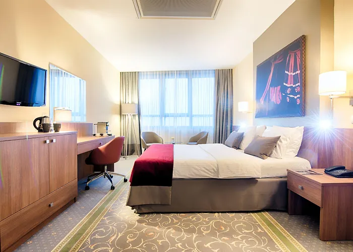 Leonardo Royal Hotel 4*