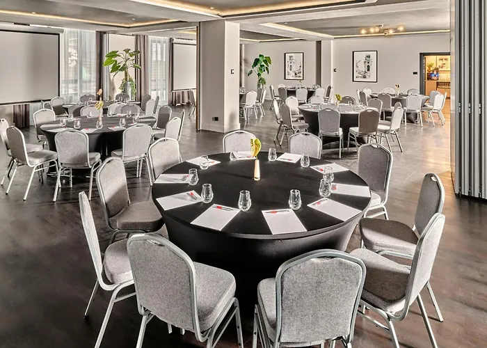 Hotel Leonardo Royal 4*