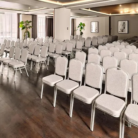 Hotel Leonardo Royal